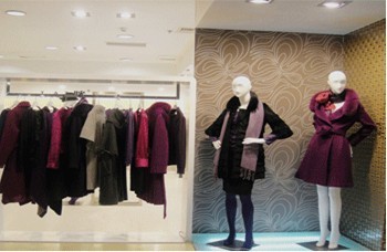 LAI睐女装店铺展示