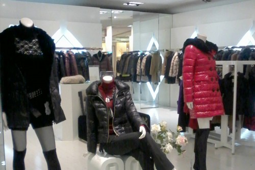 淑紫云女装店铺形象