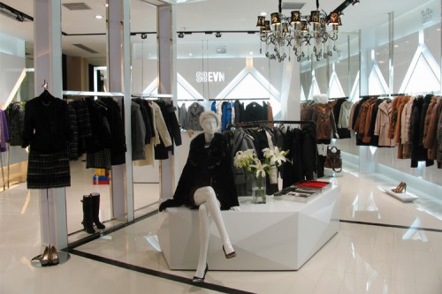 淑紫云女装店铺形象