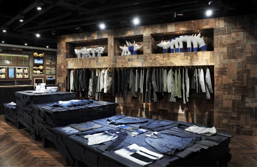 德诗女装店铺展示