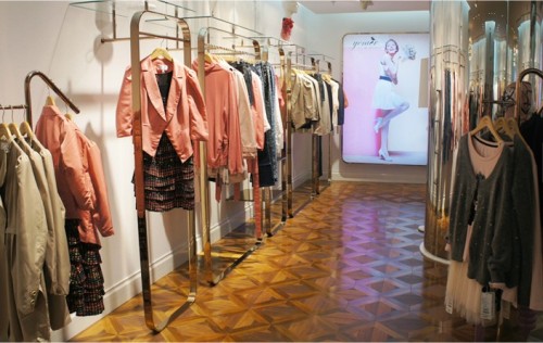 耶尼尔女装店铺展示