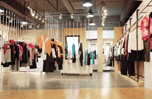 丹诗格尔女装店铺展示