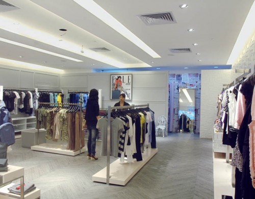 ELLE女装店铺展示