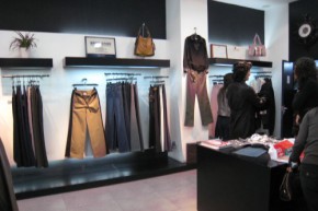 澳开博莱斯店铺