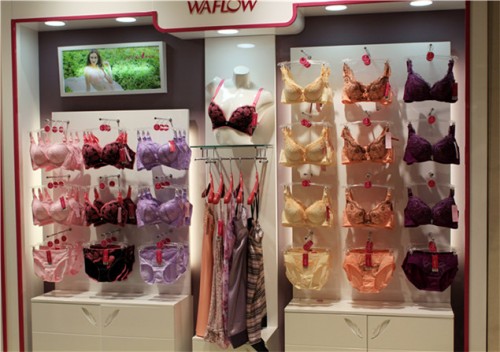 水中花内衣店铺展示