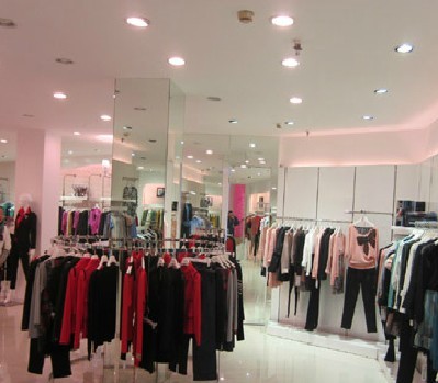 爱号女装店铺展示