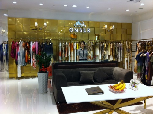 欧魅赛尔女装店铺展示