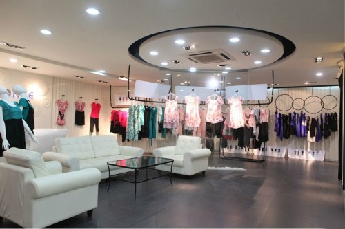 香然女装店铺展示