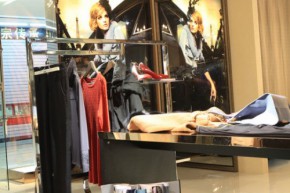 唯佳雅诗-DRESS店铺