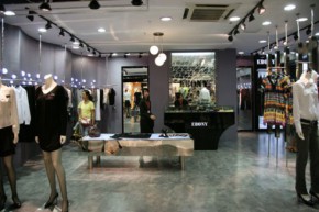 艾宾妮-EBONY店铺