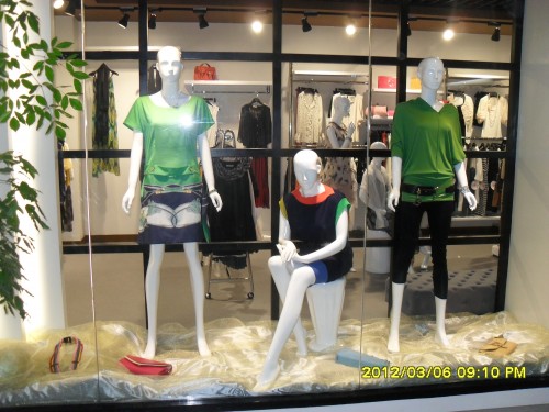 品味缘女装店铺形象