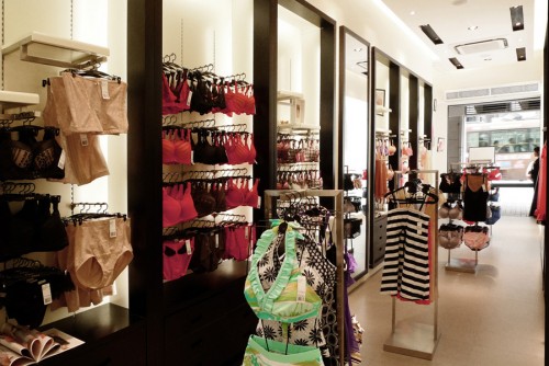 37度love女装店铺形象