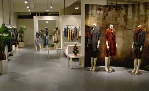 索引女装店铺展示