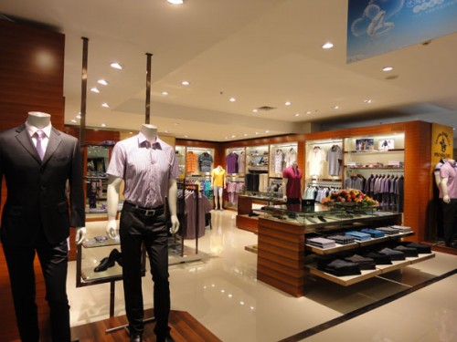 博里尼男装店铺展示