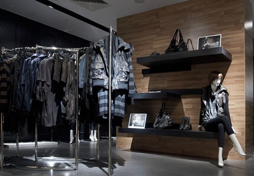 TOUCH女装店铺形象