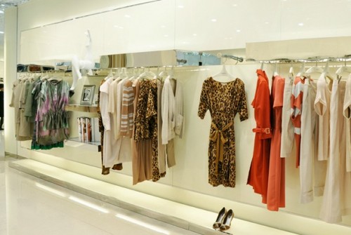 吉蔻女装店铺展示