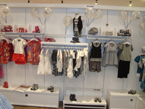 卡琪屋童装店铺形象