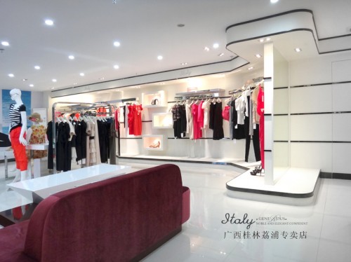 意菲雅女装店铺展示