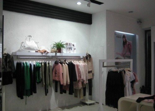 保罗丹兰女装店铺展示