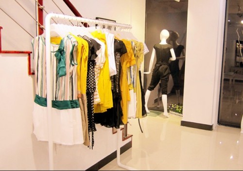 千合伴女装店铺展示