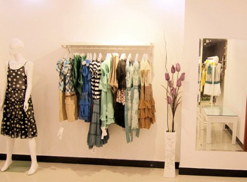 千合伴女装店铺展示