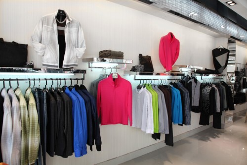 Louiskoo男装店铺展示