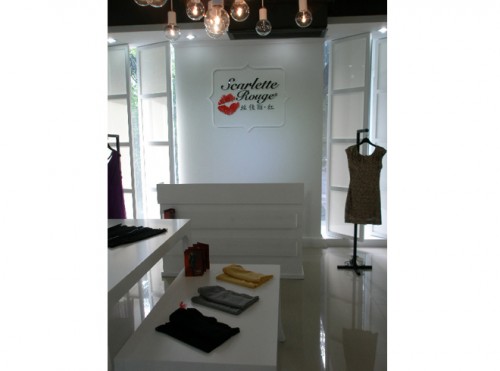 scarletteRouge女装店铺形象