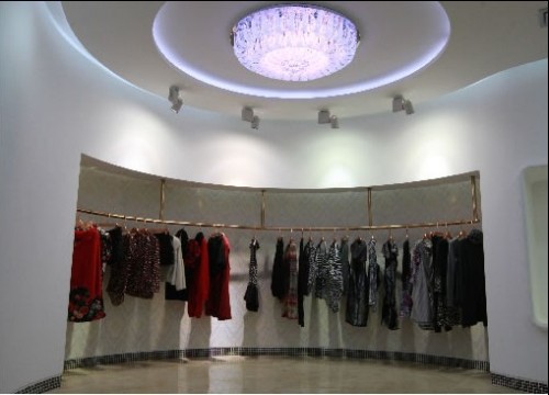 诗曼可女装店铺展示