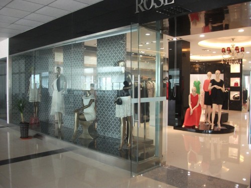 蕊绮女装店铺形象