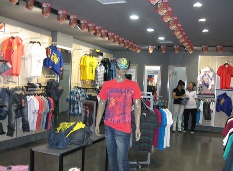 黑骑休闲装店铺展示