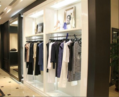 欧碧倩女装店铺展示