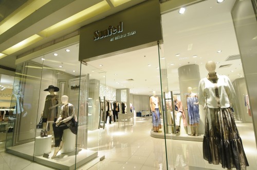 思凡女装店铺展示