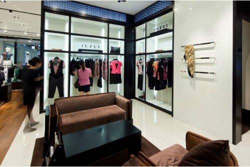 玖姿女装店铺展示