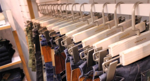 万纯牛仔店铺展示