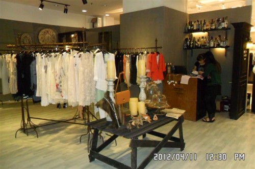 宝贝玛丽女装店铺展示