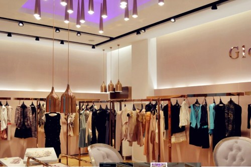 Gloari歌女装店铺展示