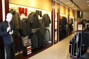 德尔迪诺男装店铺展示