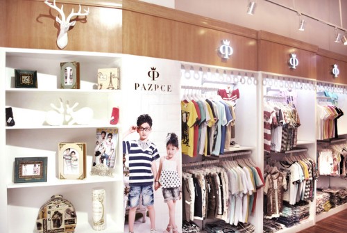 快乐王子童装店铺形象