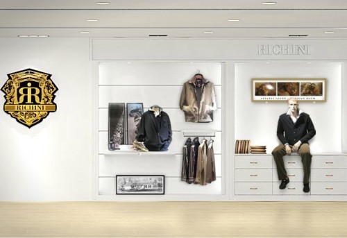 日驰尼男装店铺展示
