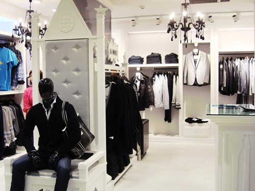 瑞弗史东男装店铺形象