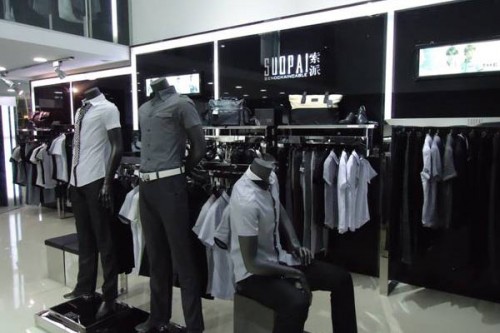索派男装店铺展示