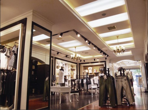 西元前男装店铺形象