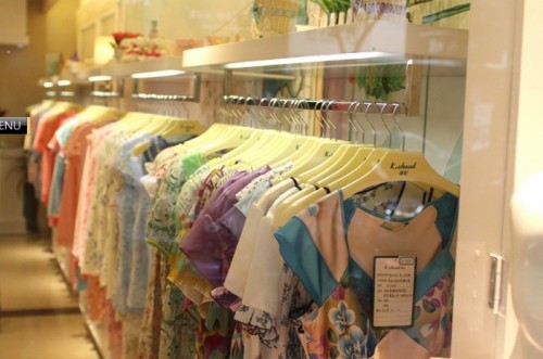 康居内衣店铺展示