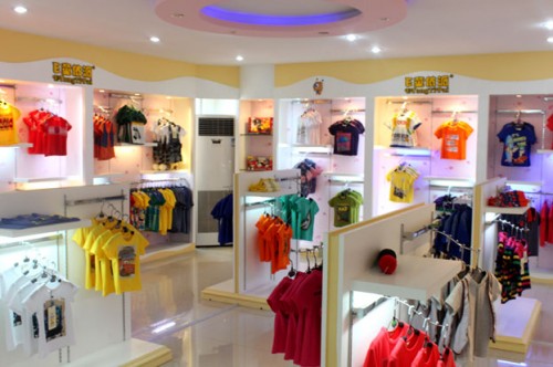 e童依派童装店铺展示