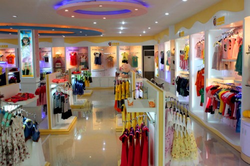 e童依派童装店铺展示