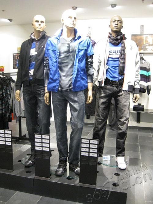 杰克琼斯男装店铺展示