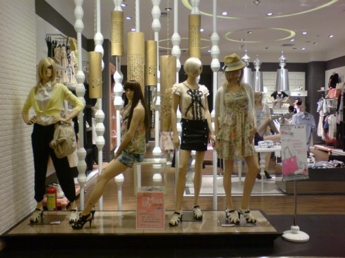 Lily女装店铺展示