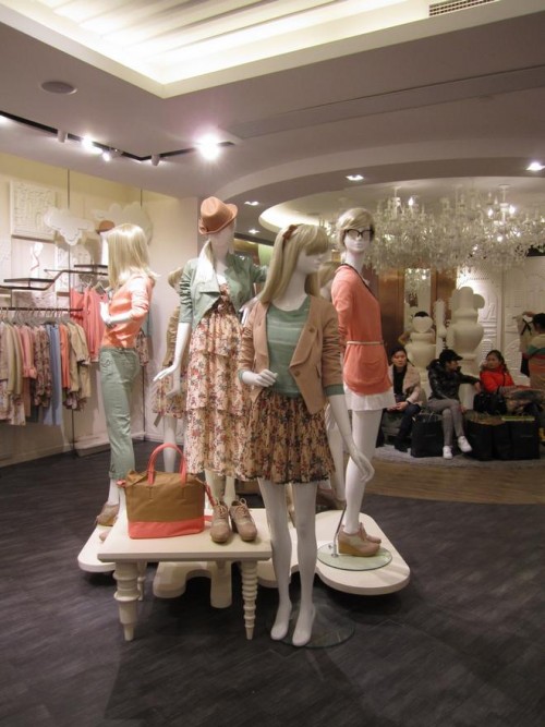 Lily女装店铺展示