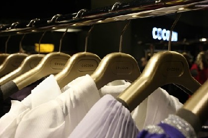 可可尼女装店铺展示