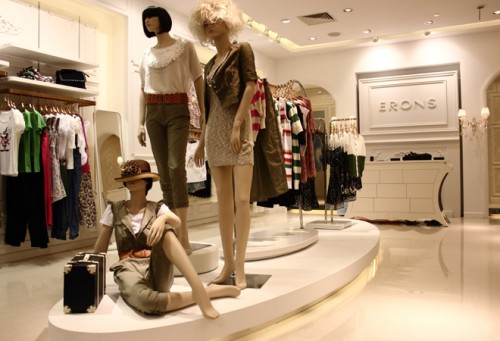 ERONS女装店铺形象